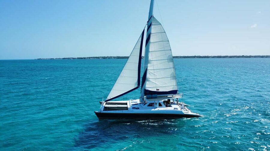 Bahamas: Swimming Pigs & Snorkeling Cruise with Lunch & Rum - Starting at Paradise Island with Tropical Breeze Tours
