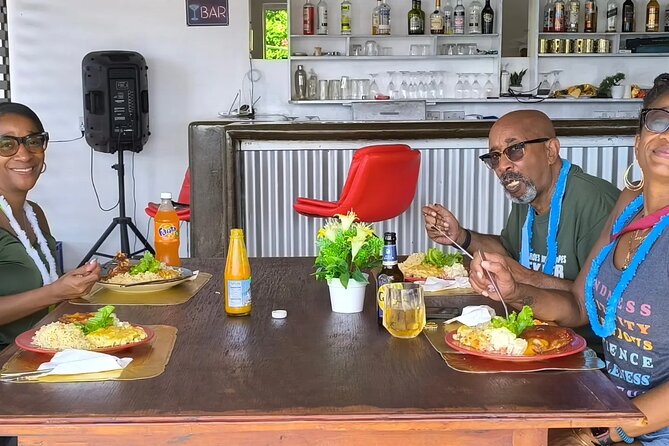 Bar Hopping and Grenadian Rum Tasting Tour - Clarke’s Court and the $5 rum tasting