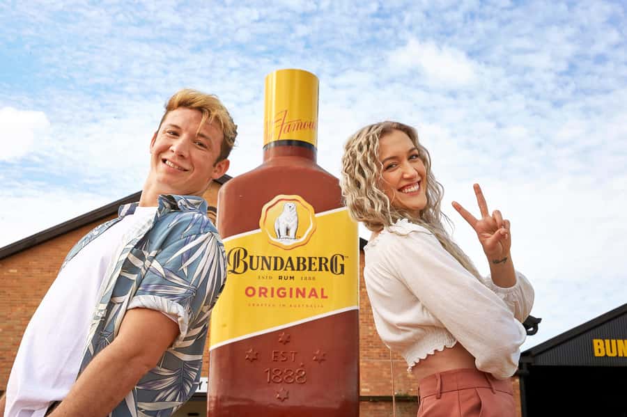Bundaberg; Bundaberg Rum Distillery Tour and Tasting - Starting at the big bottle in Bundaberg
