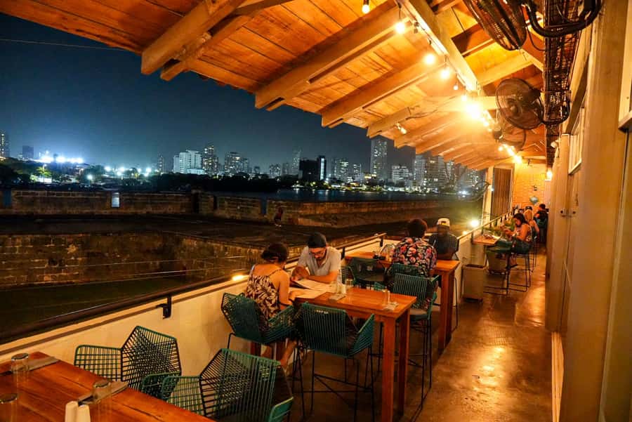 Cartagena: Boutique Rum and Chocolate Tasting at Lunático - Practical details that matter