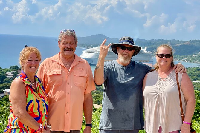 Customizable Roatán Private Tour: Rum, Chocolate & Island Culture - The chocolate stop is short but easy to enjoy