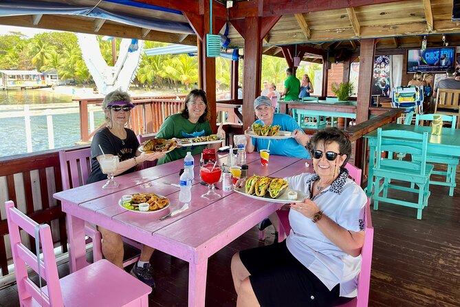 Customizable Roatán Private Tour: Rum, Chocolate & Island Culture - West Bay delivers the big photo stop