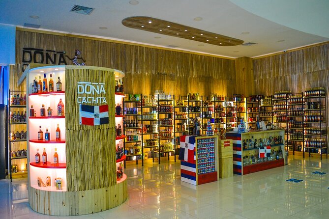 Discover Dominican Treasures: Rum, Cigars, Coffee & Chocolate - Larimar, amber and handmade island art