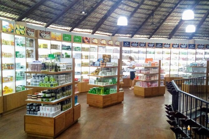 Don Lucas Cigar Factory & Store + Premium Rum Tasting (3 hours) - Shopping beyond cigars