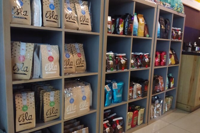 Guided Shopping Tour - Rum tasting, chocolate factory, Cigar factory - Chocolate and coffee made in the Dominican Republic