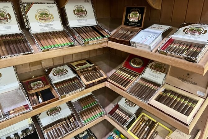 Guided Shopping Tour to Bella Mare Store (Cigars, Chocolate, Rum and Souvenirs) - What the Bella Mare visit is really like