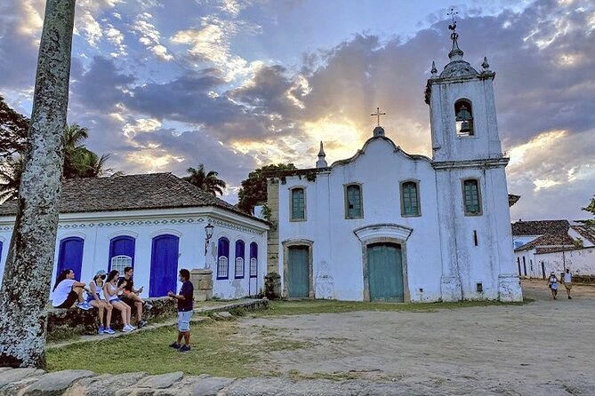 Historical Tour with Cachaça Tasting - BY PARATY TOURS - Religious art and the Museum of Sacred Art