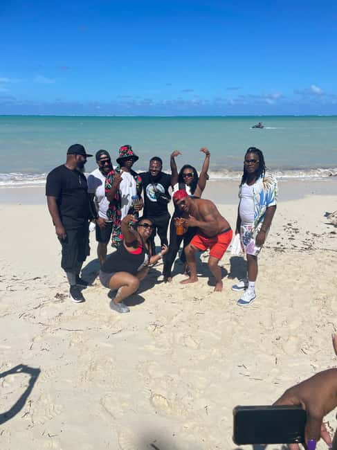 Nassau: Land Tour with Local Food & Rum Tasting - Should you book it?