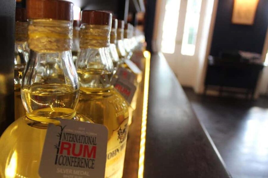 Nassau: Private Rum Reggae and Rhythms Tour - Meeting at Pompey Square