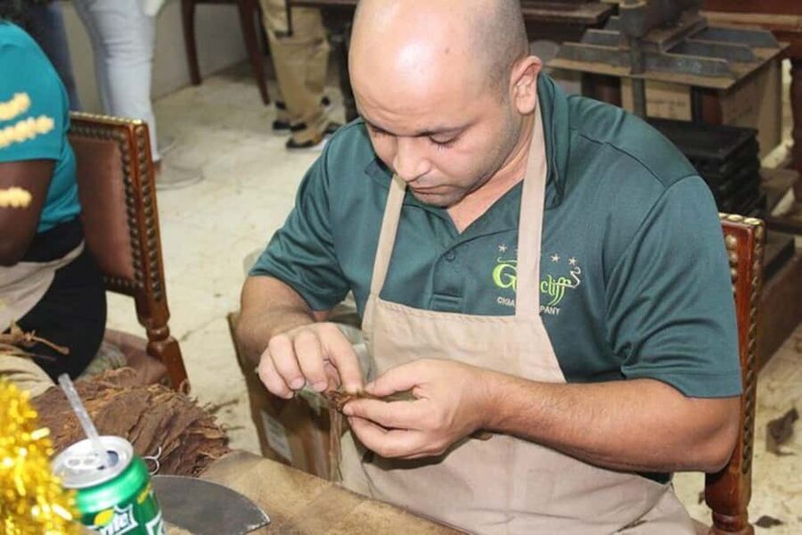 Nassau: Private Rum Reggae and Rhythms Tour - Graycliff Cigar Company: watching a craft take shape