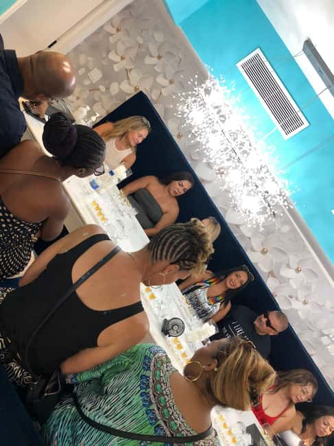 Nassau: Rum Cocktails and Fritter Making Experience - Starting with two Bahamian cocktails