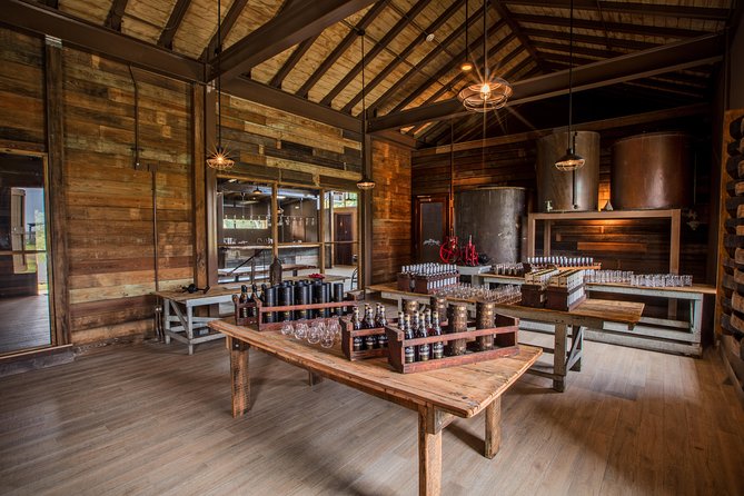 Old San Juan and Rum Factory Full-Day Tour: Minimum 8+ people - What the guide adds to the day