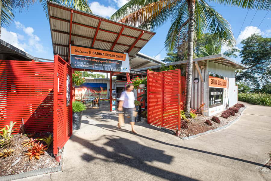 Package - Sugar Shed Tour and Rum Distillery Tour 1.5 hours - Starting among the cane fields near Sarina