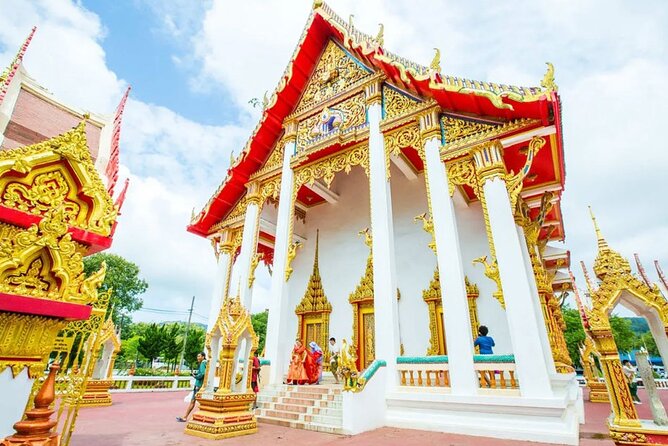 Phuket Real City Tour with Rum Cocktail - Old Phuket Town finishes with a walk