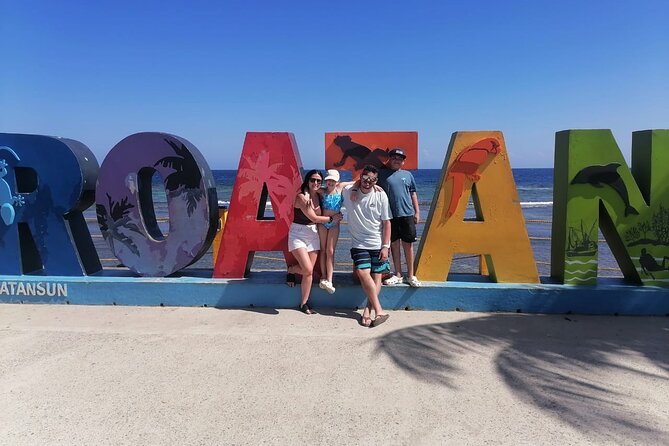 Private City Tour, Chocolate and Rum Factory - The Roatan Chocolate Factory in 35 minutes