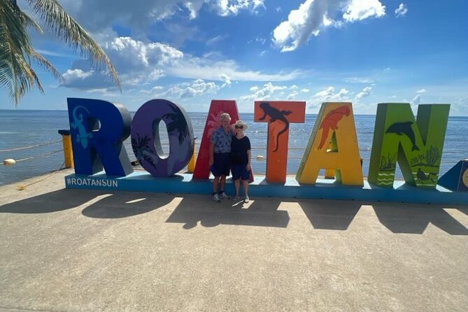 Private City Tour, Chocolate and Rum Factory - Tasting Roatan Rum in a 30-minute visit