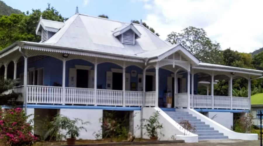 Private half day tour with free rum tasting - Giant tortoises and the limits of a flexible route