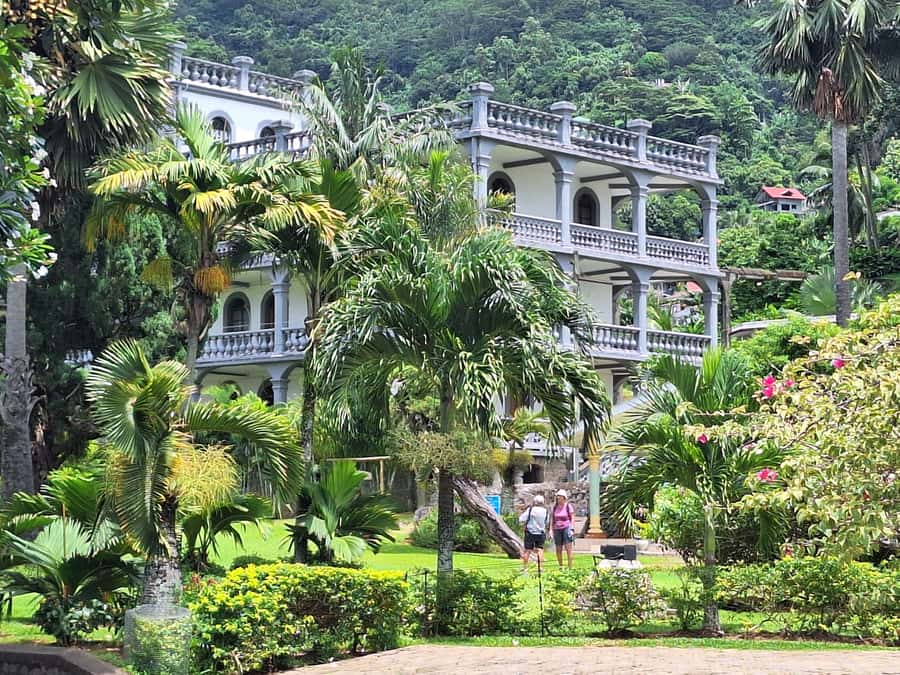Private half day tour with free rum tasting - What the $158 price really buys