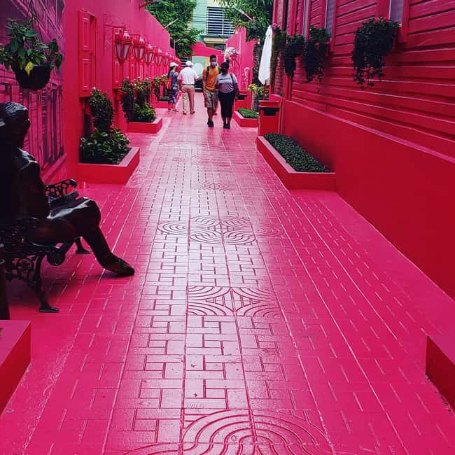 Puerto Plata: City Tour with Rum and Chocolate Factories - Independence Park and the cathedral explain the city center