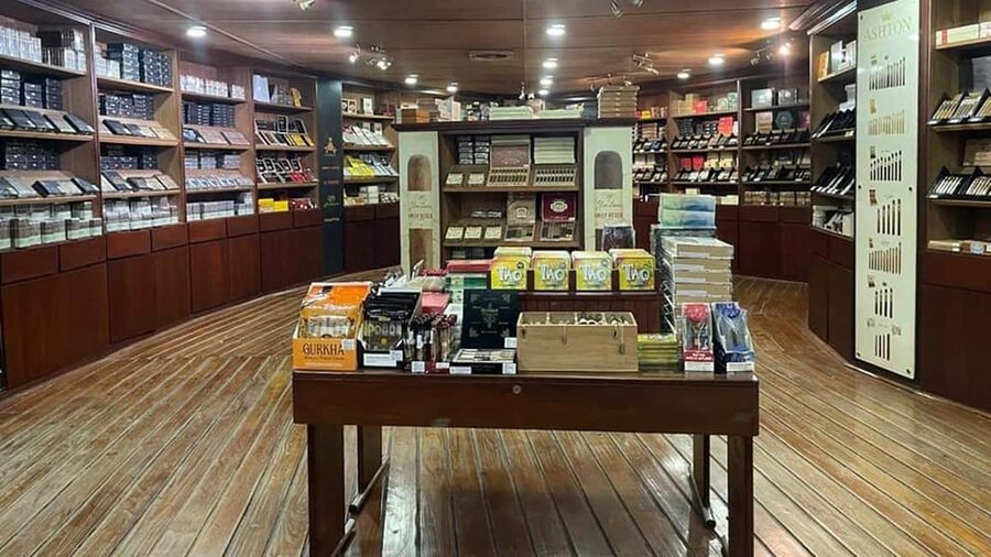 Punta Cana: Don Lucas Cigar Factory & Rum Tour with Pickup - Chocolate made for tasting, not just looking