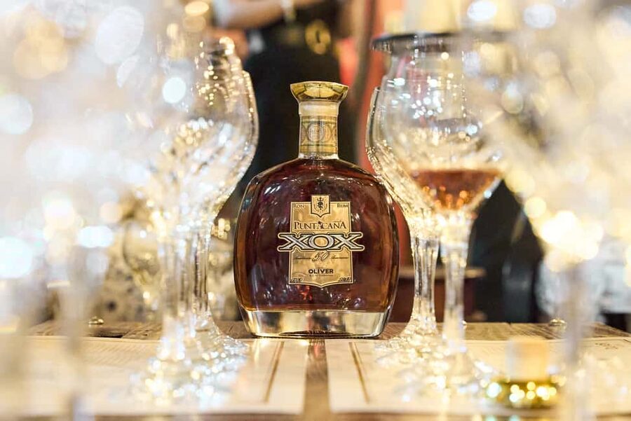 Punta Cana Oliver & Oliver Rum Tasting & Taino Concept Store - The first lesson: sugar cane, molasses, and rum
