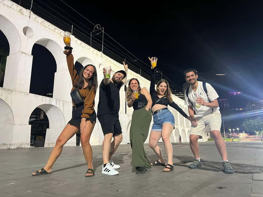 Rio: Pub Crawl in Lapa with Cachaça Tasting and Live Samba - Practical advice before you go
