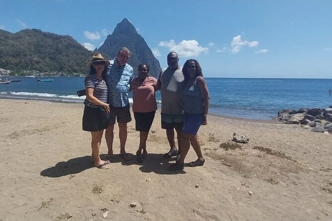 Rum & Chocolate Tasting Tour : Journey into Flavor - Rumi turns a tasting into a wider island visit