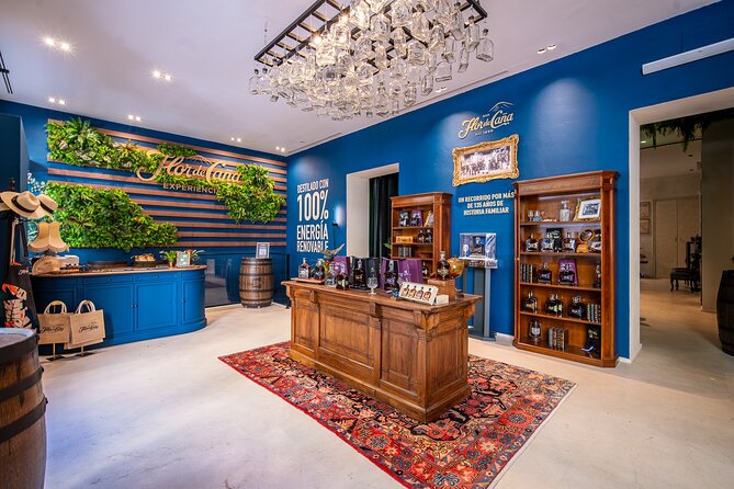 Rum Tasting: Experience of the 5 senses in Madrid - Personalizing a Flor de Caña bottle