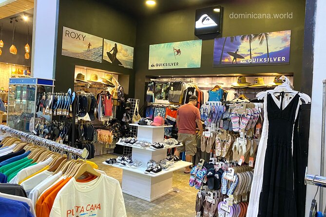 Shopping tour Punta Cana rum cigars coffee larimar chocolate souvenirs mamajuan - Chocolate and organic Dominican coffee