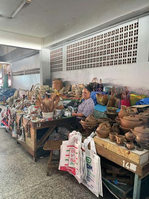 St. Lucia: Sightseeing, Rum tasting, and Shopping Tour - Northern St. Lucia: Gros Islet and Rodney Bay
