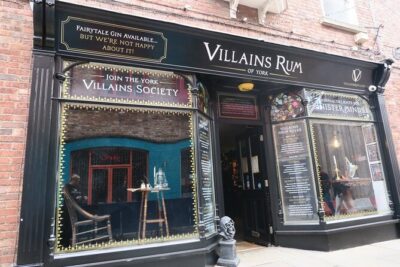Villainous History and Rum Tasting Tour in York Indoor Experience